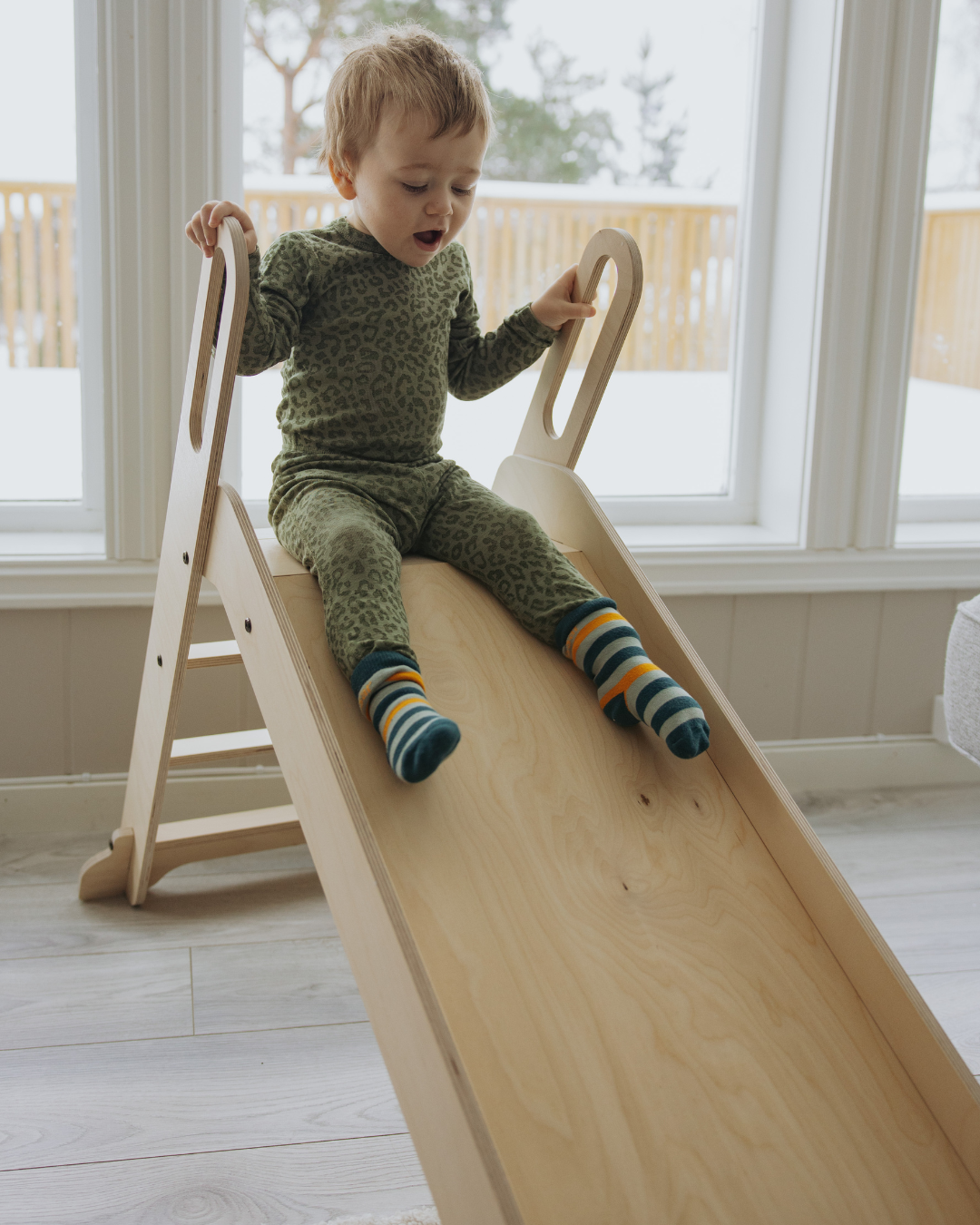 SlideMe v2 – tyylikäs, kokoontaitettava ja hauska liukumäki