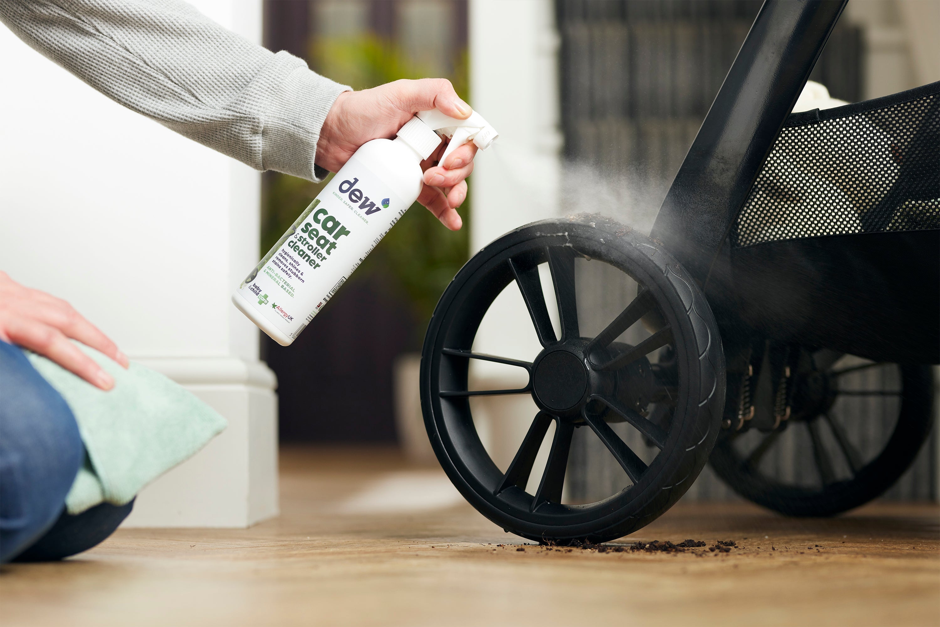 DEW Autonistuinten ja rattaiden puhdistusaine – 500 ml