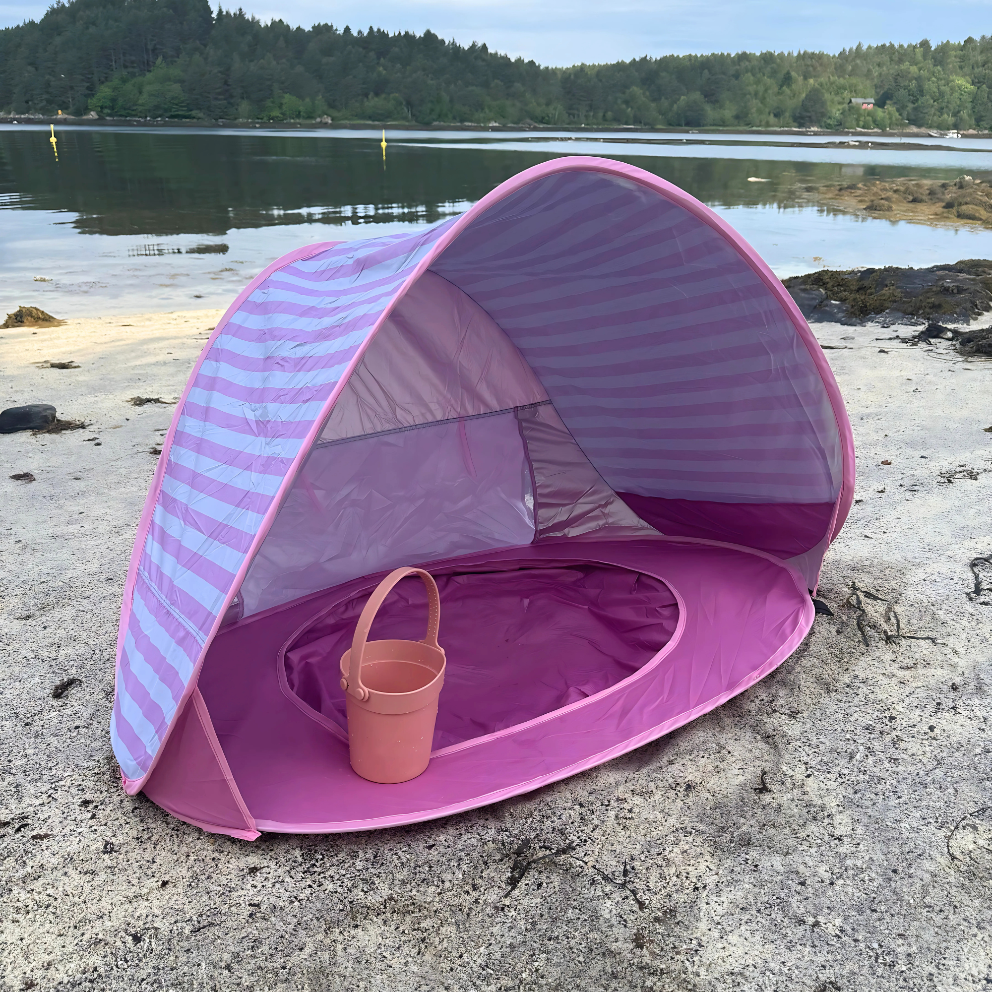 2-in-1 aurinkoteltta ja lastenallas