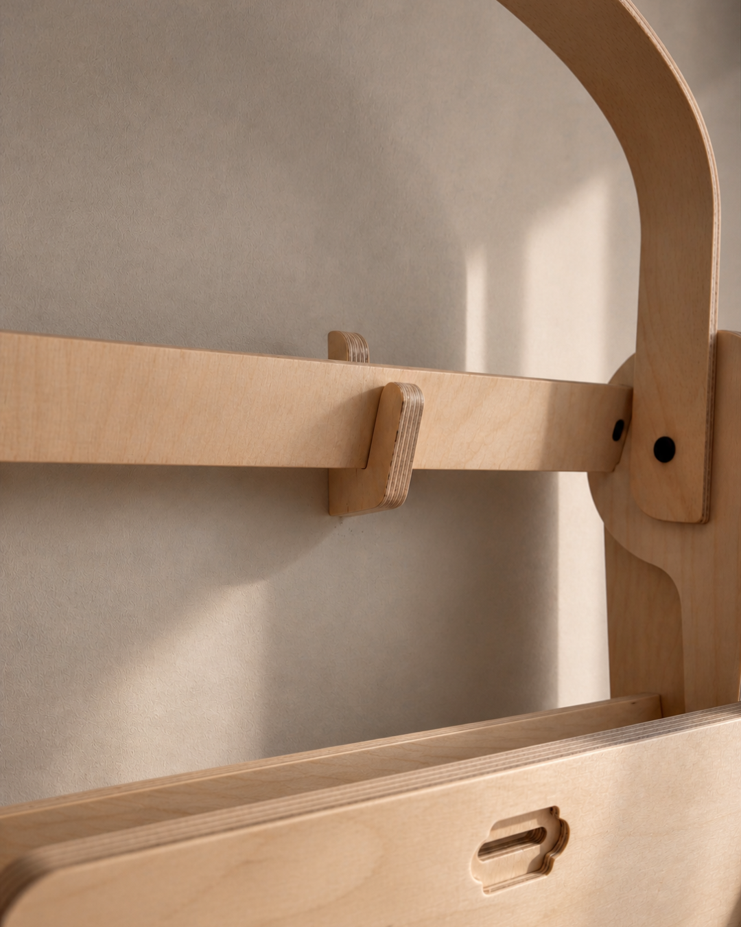 Fold Wall Mount – seinäkiinnike keittiöapurille