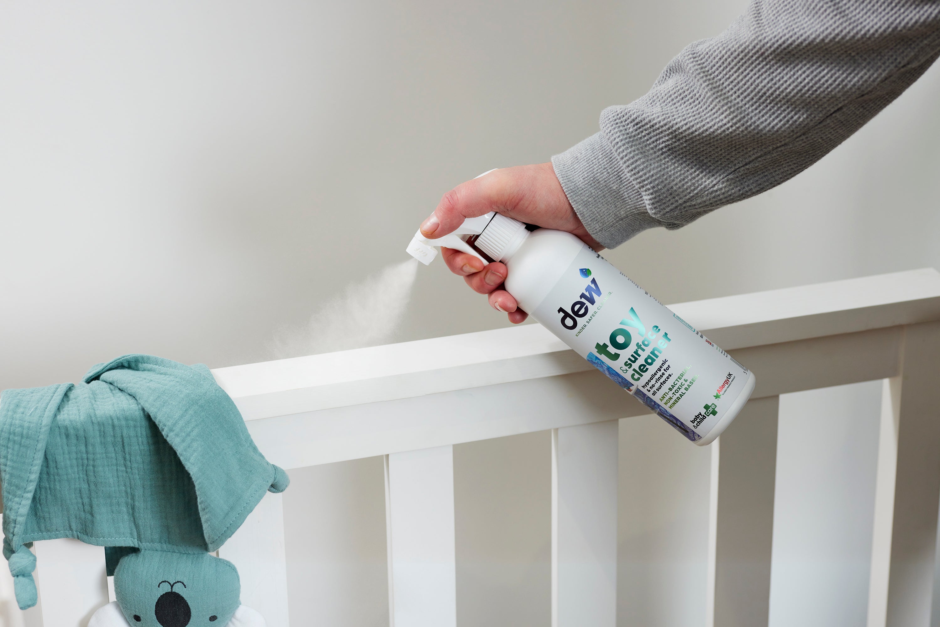 DEW Puhdistusaine leluille ja pinnoille – 250 ml