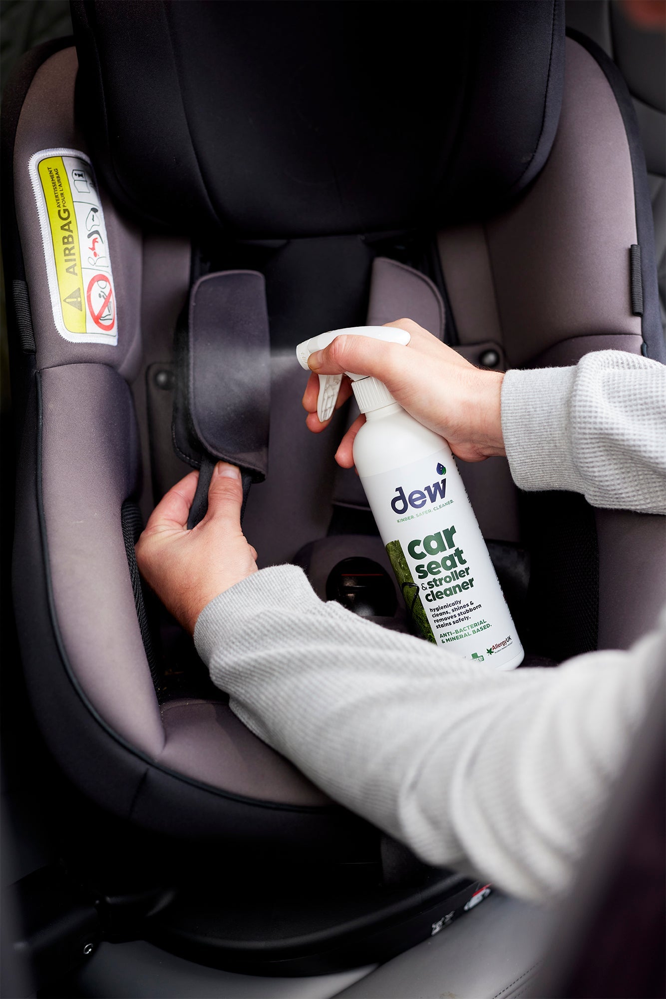 DEW Autonistuinten ja rattaiden puhdistusaine – 500 ml